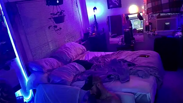 Luv2SuckBWC92 online show from 11/16/25, 11:48