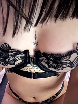 Sofi Leal online show from 03/31/26, 12:51