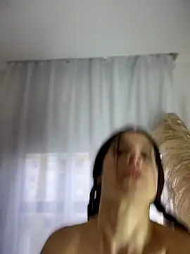 Sofi Leal online show from 03/06/26, 12:22