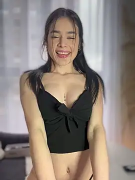 Sofi Leal online show from 10/08/25, 12:28