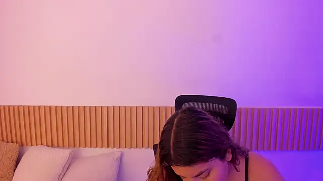 OliviaSweett online show from 10/04/25, 07:26