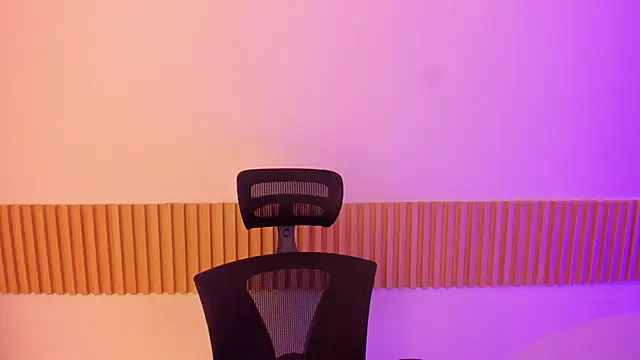OliviaSweett online show from 10/06/25, 06:52