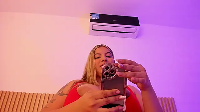 OliviaSweett online show from 01/06/26, 07:07