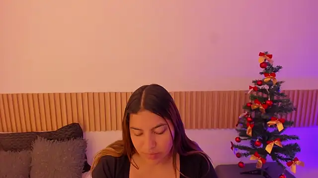 OliviaSweett online show from 12/01/25, 05:58