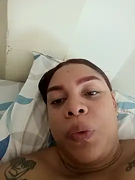 nathaliamiller online show from 11/27/25, 03:45