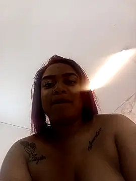 nathaliamiller online show from 12/16/25, 07:51