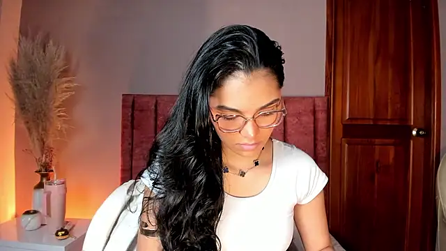 LunaAspen  online show from 03/21/26, 05:50