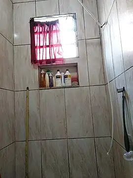 Snapshot of fannyorgastic chatting on 12/05/25, 05:44 fannyorgastic online show from 12/05/25, 05:44