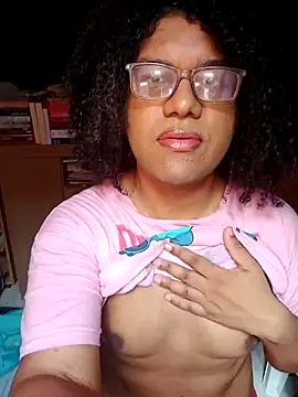 Snapshot of fannyorgastic chatting on 12/02/25, 01:13 fannyorgastic online show from 12/02/25, 01:13