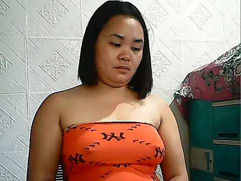 CreamyPussy4uxx online show from 02/19/26, 03:47