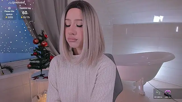 Necucub online show from 12/17/25, 02:38