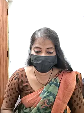 Snapshot of tamil_Sigappu_Roja chatting on 06/17/26, 12:43 tamil Sigappu Roja online show from 06/17/26, 12:43