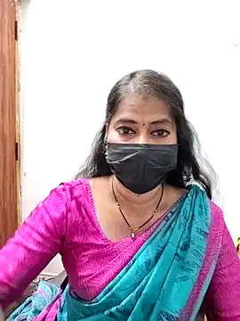 Snapshot of tamil_Sigappu_Roja chatting on 06/20/26, 01:43 tamil Sigappu Roja online show from 06/20/26, 01:43