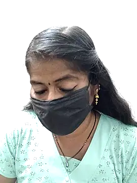 Snapshot of tamil_Sigappu_Roja chatting on 09/26/25, 01:29 tamil Sigappu Roja online show from 09/26/25, 01:29