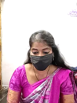 Snapshot of tamil_Sigappu_Roja chatting on 12/17/25, 01:49 tamil Sigappu Roja online show from 12/17/25, 01:49