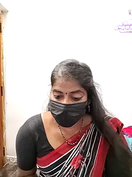 Snapshot of tamil_Sigappu_Roja chatting on 11/27/25, 01:11 tamil Sigappu Roja online show from 11/27/25, 01:11