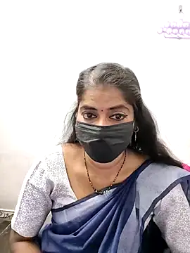 Snapshot of tamil_Sigappu_Roja chatting on 11/18/25, 12:59 tamil Sigappu Roja online show from 11/18/25, 12:59