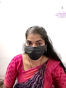 Snapshot of tamil_Sigappu_Roja chatting on 12/05/25, 12:43 tamil Sigappu Roja online show from 12/05/25, 12:43