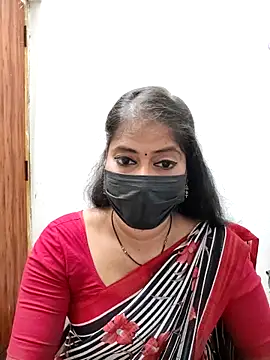 Snapshot of tamil_Sigappu_Roja chatting on 06/08/26, 01:39 tamil Sigappu Roja online show from 06/08/26, 01:39