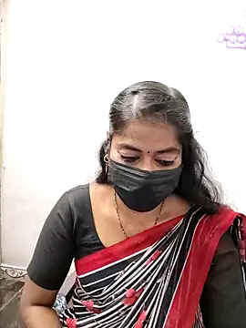 Snapshot of tamil_Sigappu_Roja chatting on 11/08/25, 01:20 tamil Sigappu Roja online show from 11/08/25, 01:20