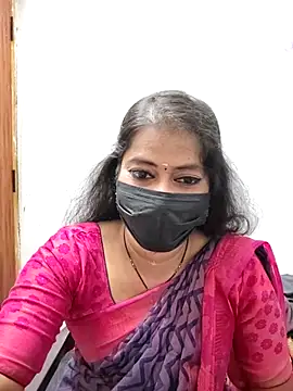 Snapshot of tamil_Sigappu_Roja chatting on 06/26/26, 12:38 tamil Sigappu Roja online show from 06/26/26, 12:38