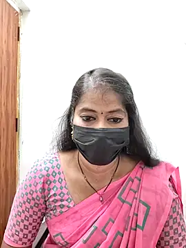 Snapshot of tamil_Sigappu_Roja chatting on 06/10/26, 12:34 tamil Sigappu Roja online show from 06/10/26, 12:34