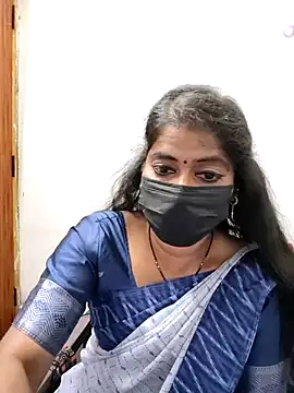 Snapshot of tamil_Sigappu_Roja chatting on 11/03/25, 12:42 tamil Sigappu Roja online show from 11/03/25, 12:42