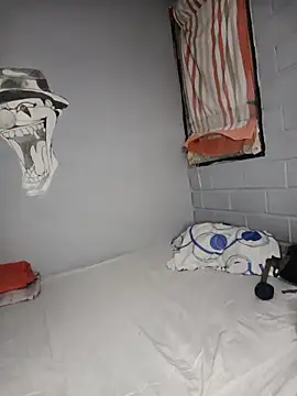 Bigtiti01 online show from 06/14/26, 07:37