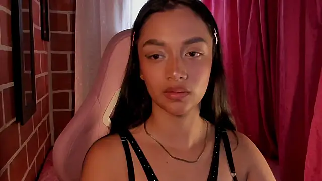 MelanyOconner online show from 04/08/26, 05:14