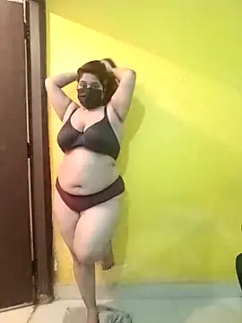 Cute Avni99 online show from 02/25/26, 01:17