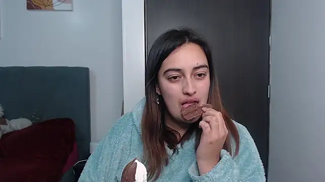 Meggan n online show from 11/25/25, 03:40