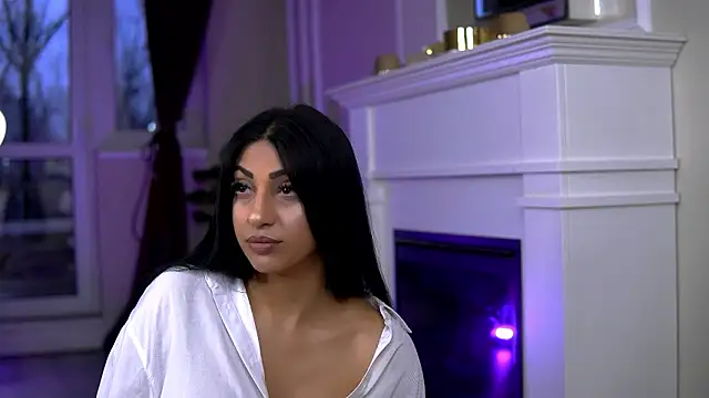 EmaHallee online show from 03/27/26, 04:21