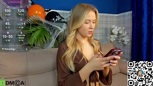 Margo-pvt online show from 10/28/25, 01:06