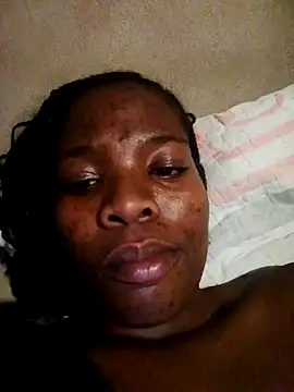 Snapshot of Sweetheart1695 chatting on 10/03/25, 12:58 Sweetheart1695 online show from 10/03/25, 12:58