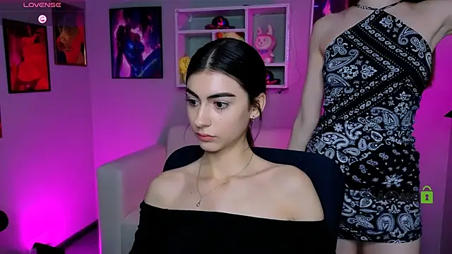 Snapshot of nekky_mouse chatting on 11/13/25, 10:30 nekky mouse online show from 11/13/25, 10:30