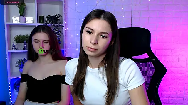 Snapshot of nekky_mouse chatting on 09/22/25, 09:15 nekky mouse online show from 09/22/25, 09:15