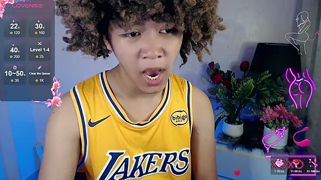 9INCHESHARDCOCK online show from 02/09/26, 05:49