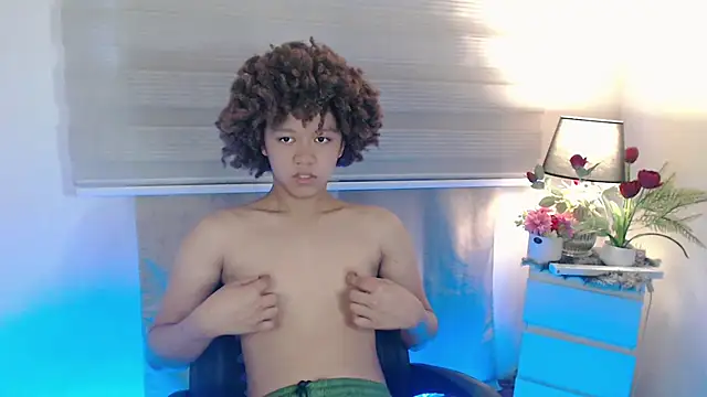 9INCHESHARDCOCK online show from 12/20/25, 05:21