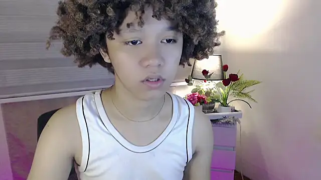 9INCHESHARDCOCK online show from 12/15/25, 06:19