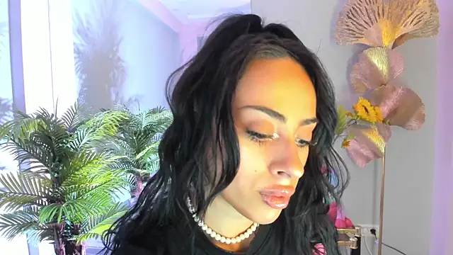 Cupcake Izzy online show from 06/29/26, 06:51