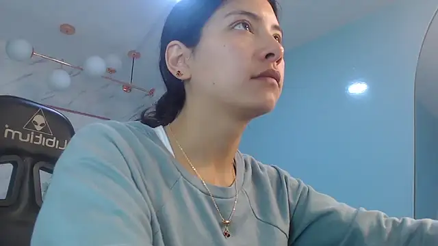 victoria hernandez t  online show from 04/08/26, 01:01