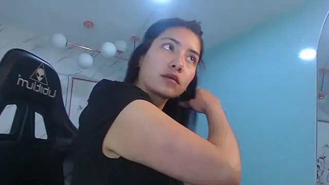 Snapshot of victoria_hernandez_t_ chatting on 05/07/26, 01:14 victoria hernandez t online show from 05/07/26, 01:14