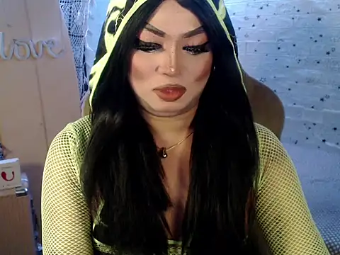 xxXMissCessXxx online show from 04/08/26, 04:30