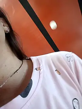 Isa Acosta online show from 11/01/25, 04:34