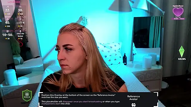 Snapshot of space_danger chatting on 10/27/25, 05:52 space danger online show from 10/27/25, 05:52