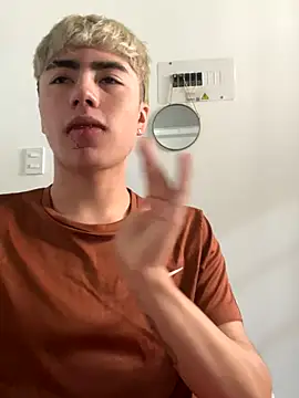 AlexanderCollman online show from 12/03/25, 05:45