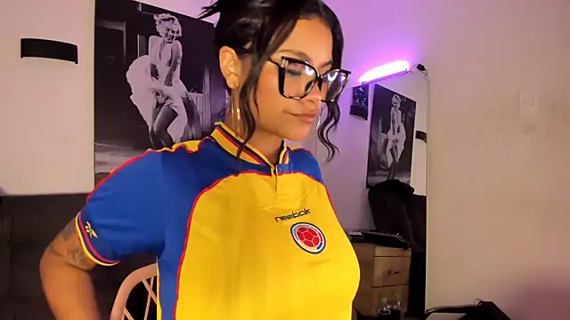 Stefany 44 online show from 07/07/26, 06:22