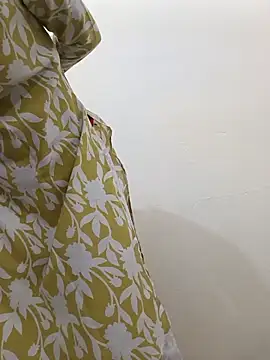 Alia-00 online show from 11/01/25, 04:08