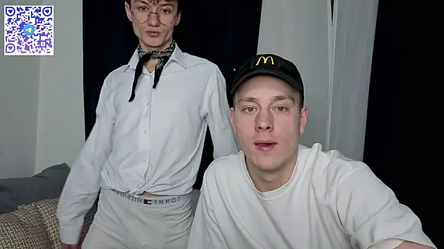 Kevin Young Cat online show from 04/18/26, 07:07