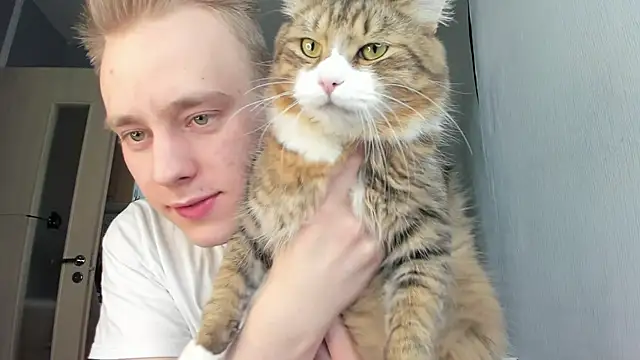 Kevin Young Cat online show from 12/22/25, 06:41